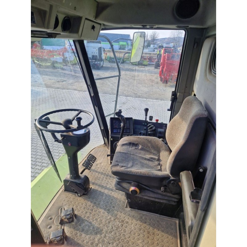 Kombajn zbożowy Claas Dominator 88VX C420