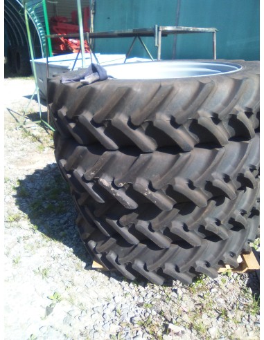 Sprzedam Koła 12,4R36 JCB Fastrac 2140
